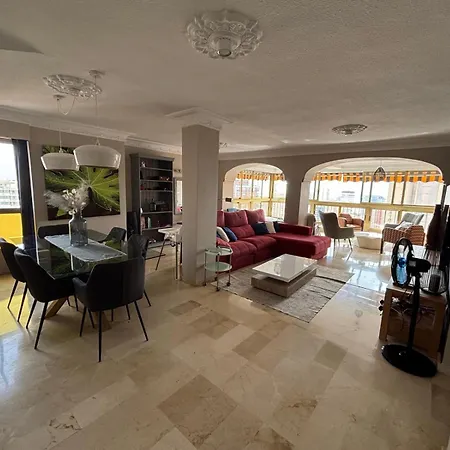 Appartement Avec Vue Sur La Mer Et Les Montagnes 360 M De La Plage Benidorm Exterior photo