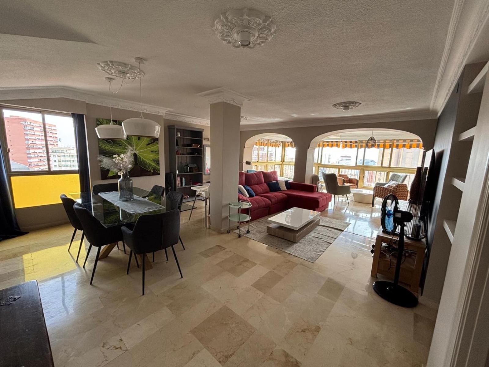 Atico De Luxe Bien Situado En Apartamento