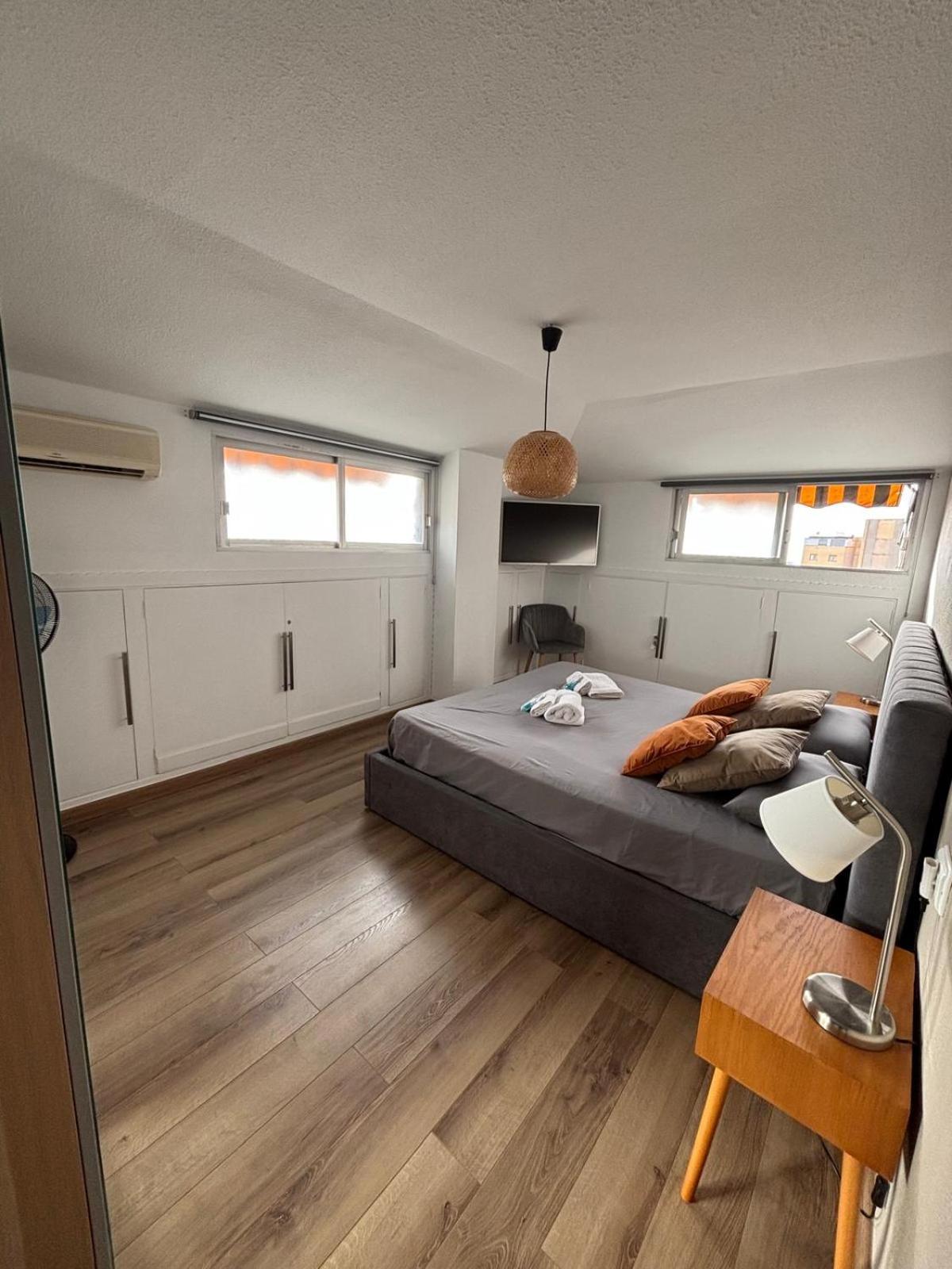 Apartamento Atico De Luxe Bien Situado En *